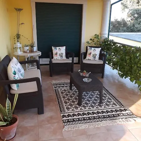 Homestay O Cantar Dos Passarinhos *